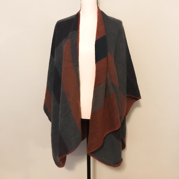 BB Dakota Other - ⬇️ $27 BB Dakota Mulberry Poncho